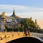 Superb 1 Elegant In The Heart Of Paris' 8th District Dom wakacyjny Paryż