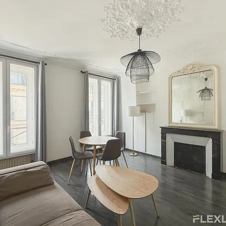 Immeuble Boetie Hotel Paris