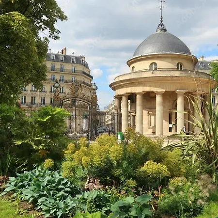Superb 1 Elegant In The Heart Of Paris' 8th District 巴黎
