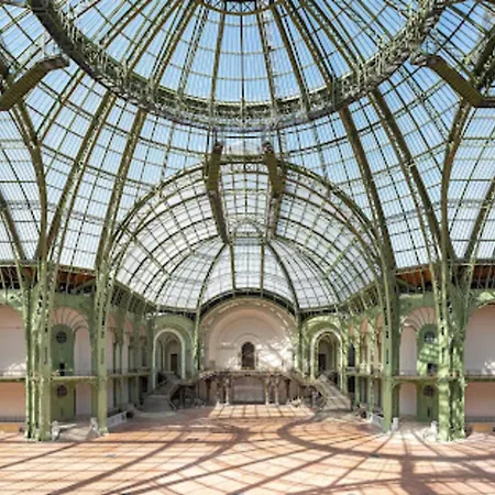 Superb 1 Elegant In The Heart Of Paris' 8th District 巴黎